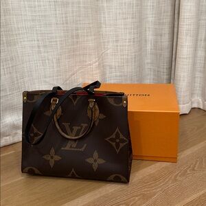 Louis Vuitton Onthego MM